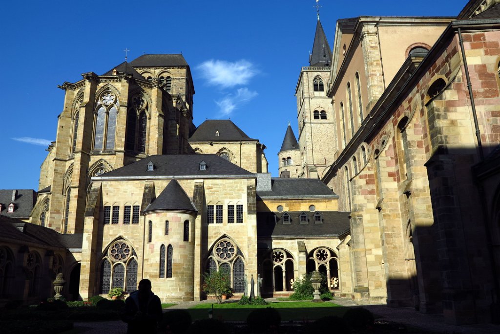 27 TREVIRI Cattedrale.JPG